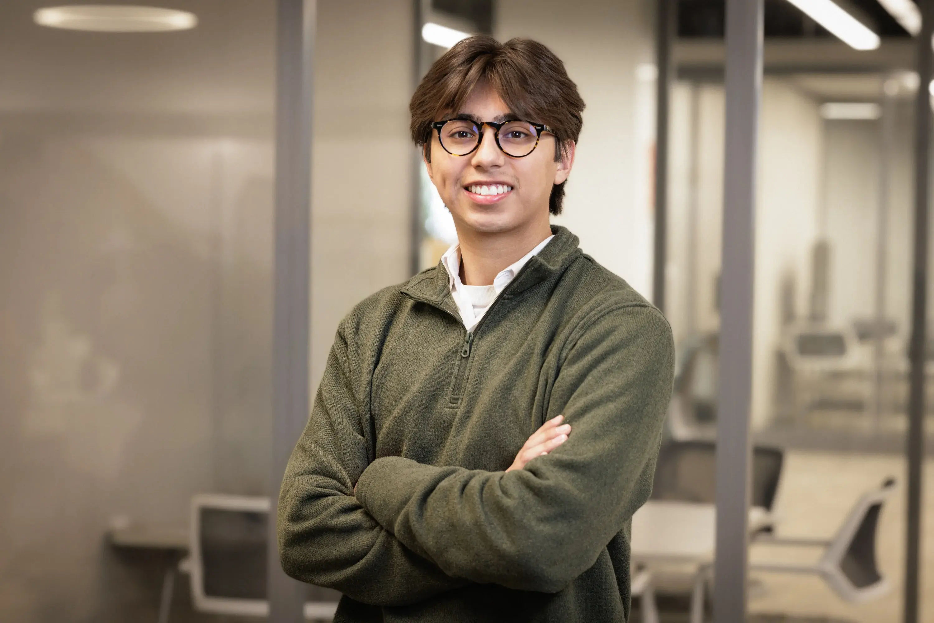 260520-Intern-Headshots-EmilianoH-9836-preview